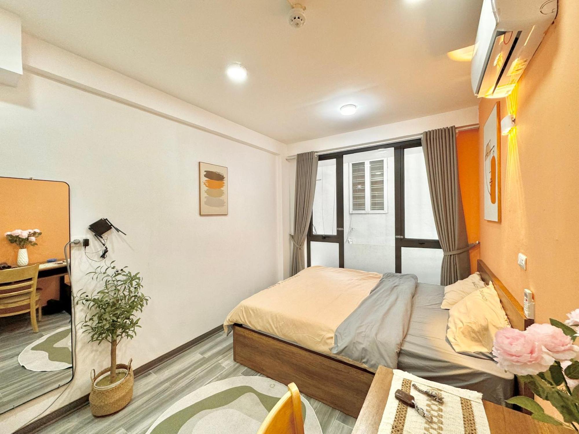 Căn hộ Harmony Lakeside-modern-balcony Hà Nội